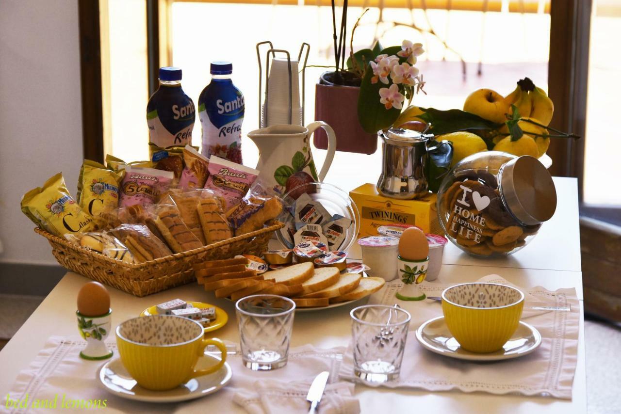 Bed And Lemons Bed & Breakfast Пиано ди Соренто Екстериор снимка